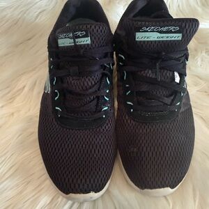 Skechers Black Mesh Sneakers with Teal Highlights